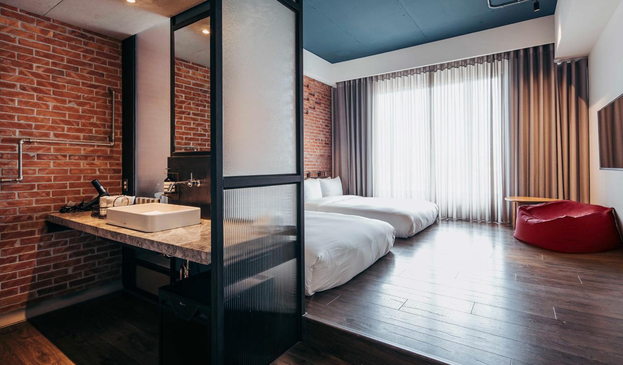 U.I.J Hotel & Hostel Tainan Dış mekan fotoğraf